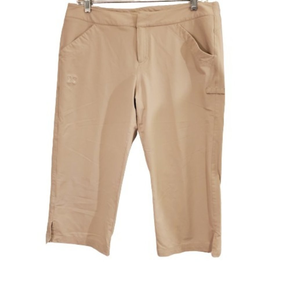 Like New Under Armour Longer Length Tan Outdoor / Golf Shorts Size 10